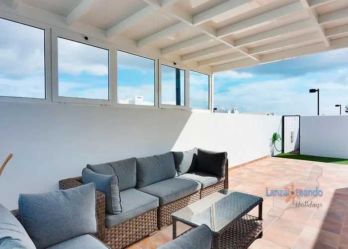 El Golfo * بلايا بلانكا